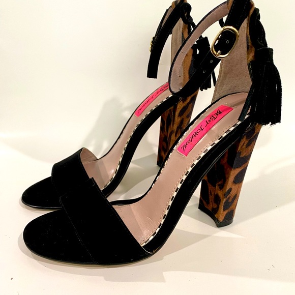 Betsey Johnson Leopard Print Cocktail Date Night Strappy Event Heels Sz 6.5 EUC - Picture 4 of 16